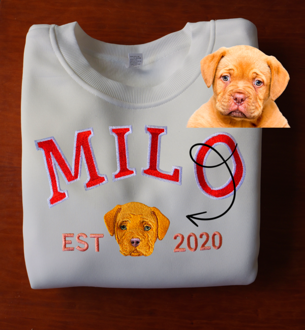 una sudadera bordada personalizada de un perro